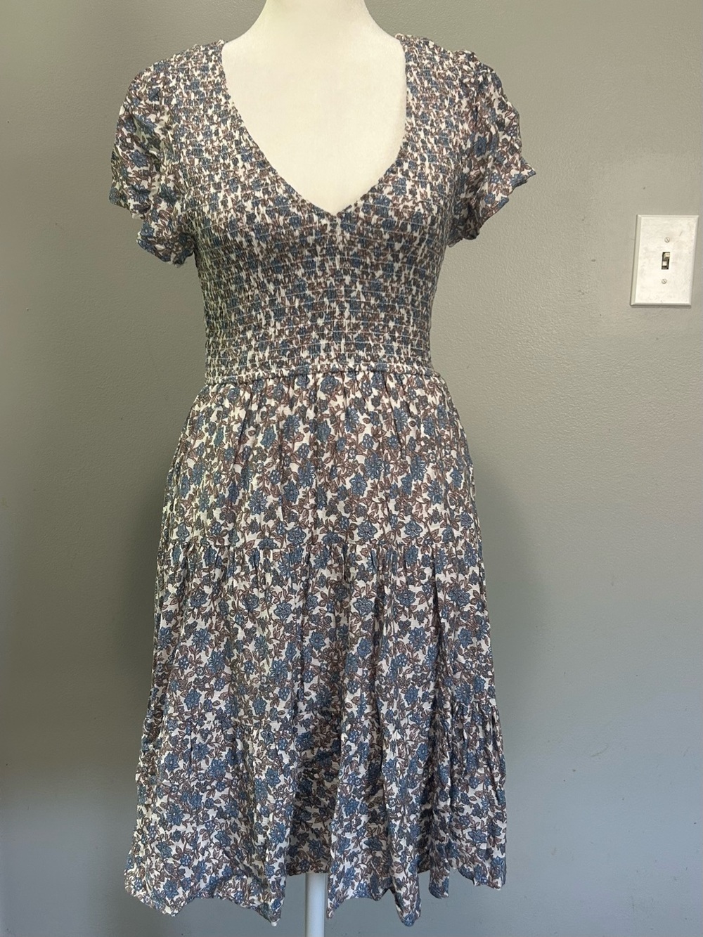 Altar'd State Blue Pink-Beige Floral Smocked Tiered Dress S/S V neck